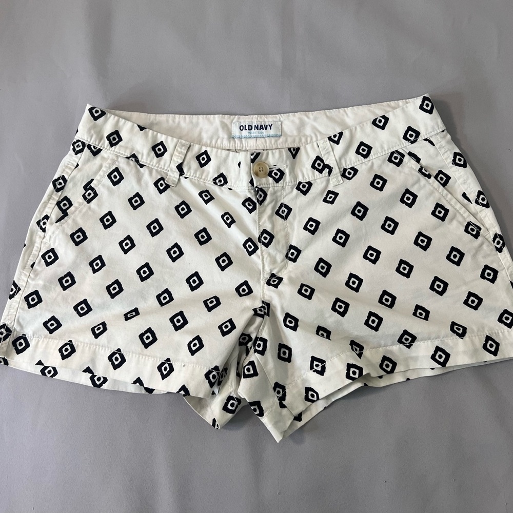 Old Navy Mini Short Shorts Womens‎ Sz 6 Flat Front Cotton White